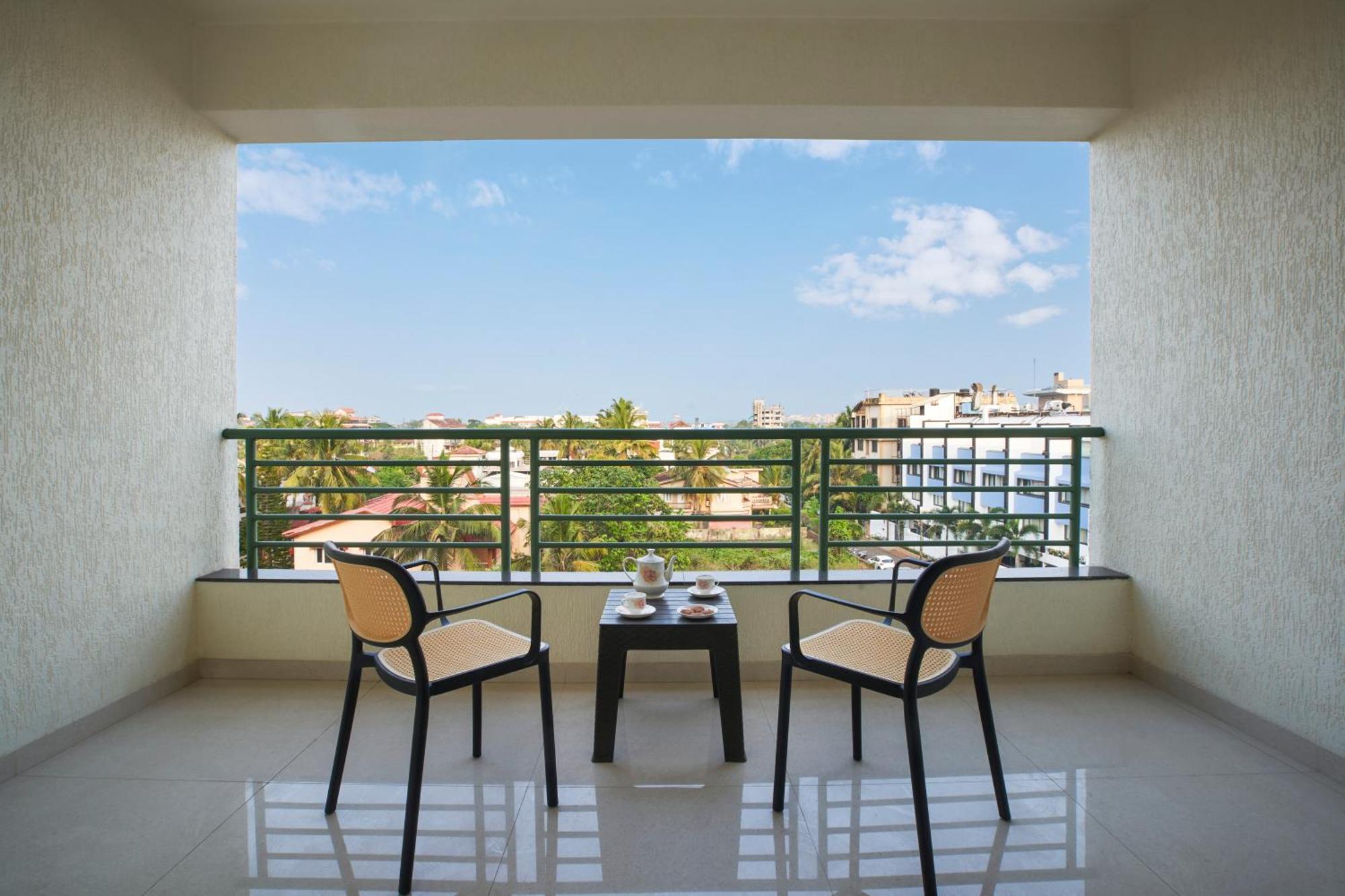 Grandeur Stays Panaji Exterior foto